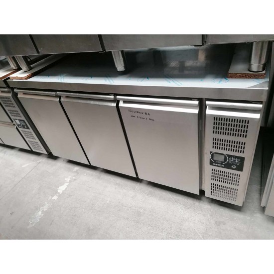 Μεταχειρισμένο Ψυγειο Πάγκος με τρεις Πόρτες Μάρκας GINOX με εξωτερικό Μοτέρ 160Χ70Χ86