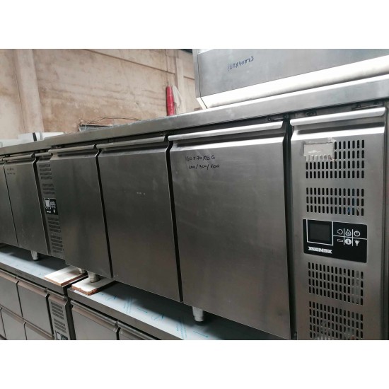 Μεταχειρισμένο Ψυγειο Πάγκος με τρεις Πόρτες Μάρκας GINOX με εξωτερικό Μοτέρ 160Χ70Χ86
