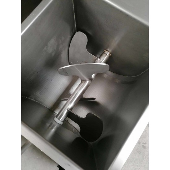 Μεταχειρισμένο Ιταλικό Ζυμωτήριο Κρεάτων Ηλεκτρικό 30KG 82Χ45Χ110