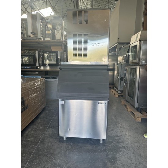 Μεταχειρισμένη Παγομηχανή Ιταλική Scotsman 76X87X206 για Πάγο Τρίμμα 