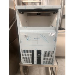 Eκθεσιακή Παγομηχανή ΚASTEL 50X67X82 για Παγότριμμα 