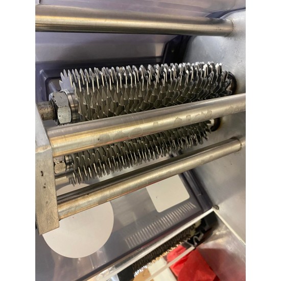 Μεταχειρισμένη σνιτσελομηχανή μάρκας Κofma