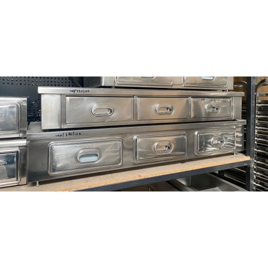 Μεταχειρισμένο συρτάρι καφέ τριπλό 