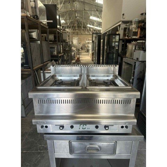 Μεταχειρισμενη Φριτέζα Αερίου Διπλή Visvardis 70X60X35 8+8 λίτρα