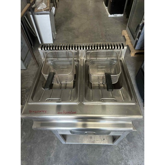 Μεταχειρισμενη Φριτέζα Αερίου Διπλή Visvardis 70X60X35 8+8 λίτρα