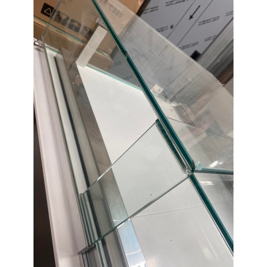 Μεταχειρισμένη βιτρίνα ζαχαροπλαστείου με εξωτερικό μοτέρ 120Χ89Χ110